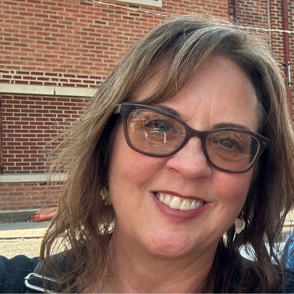 Meet your Posher, Tammy l.